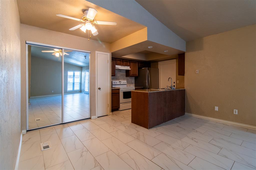 14007 Fairhill Avenue Property Photo 30