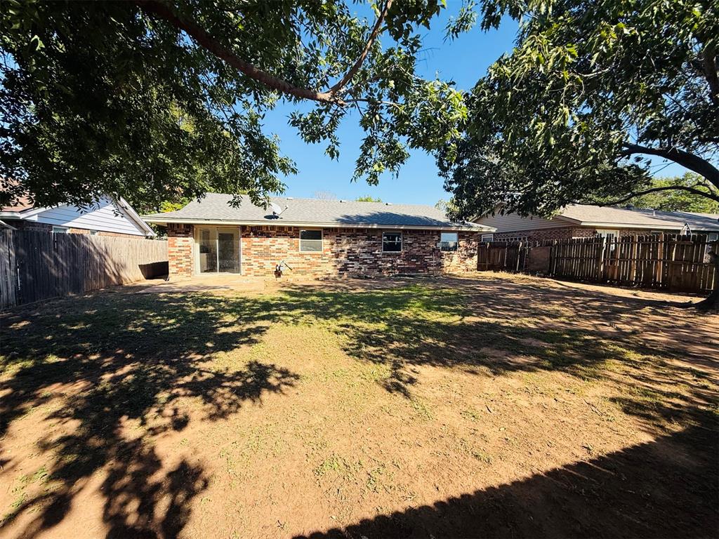 732 Ranchoak Drive Property Photo 4