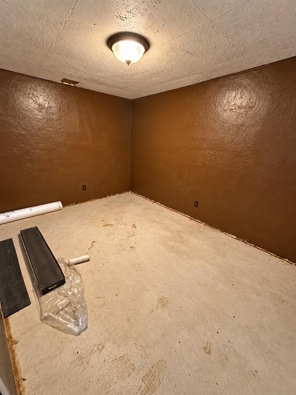 319 Division Street Property Photo 16