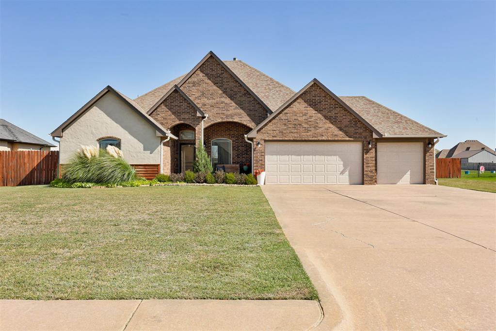 628 Stephany Drive Property Photo 2