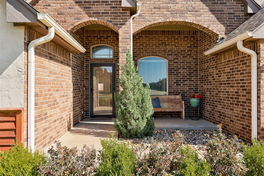 628 Stephany Drive Property Photo 4