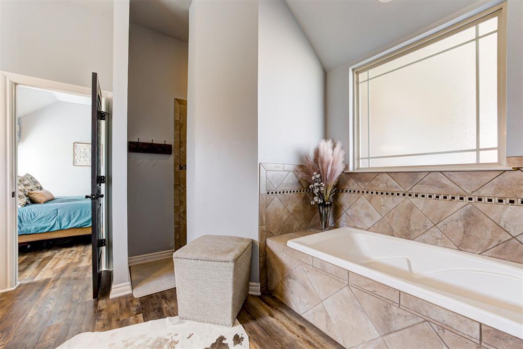 628 Stephany Drive Property Photo 30