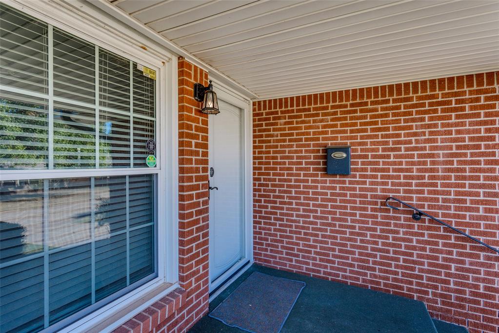 2732 Nw 67th Street Property Photo 3