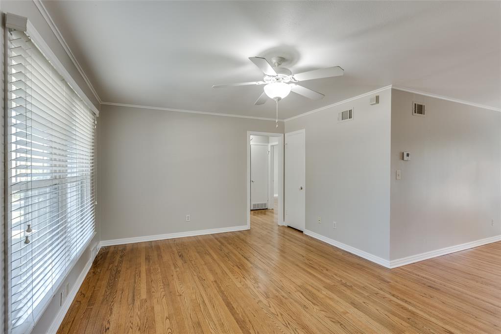 2732 Nw 67th Street Property Photo 4