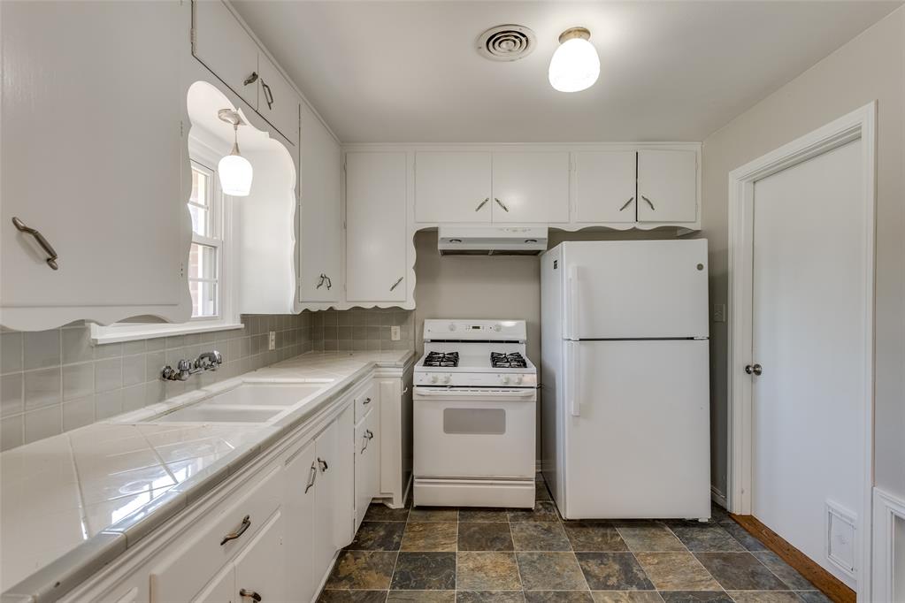 2732 Nw 67th Street Property Photo 10
