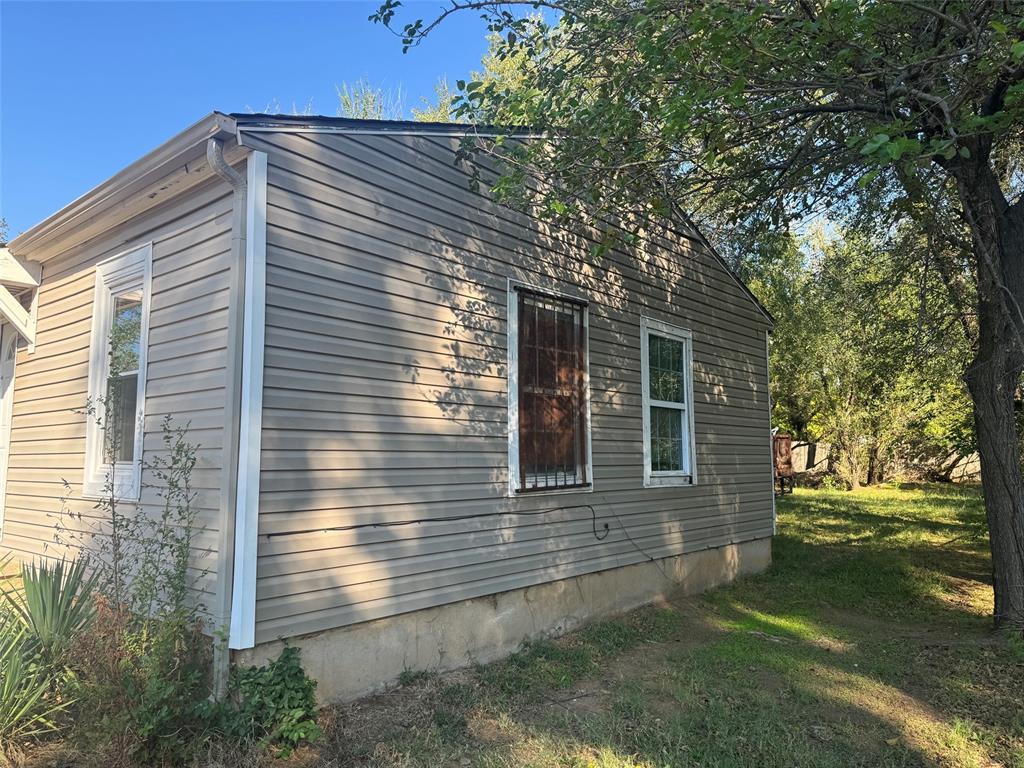 12813 Ne 37th Street Property Photo 3