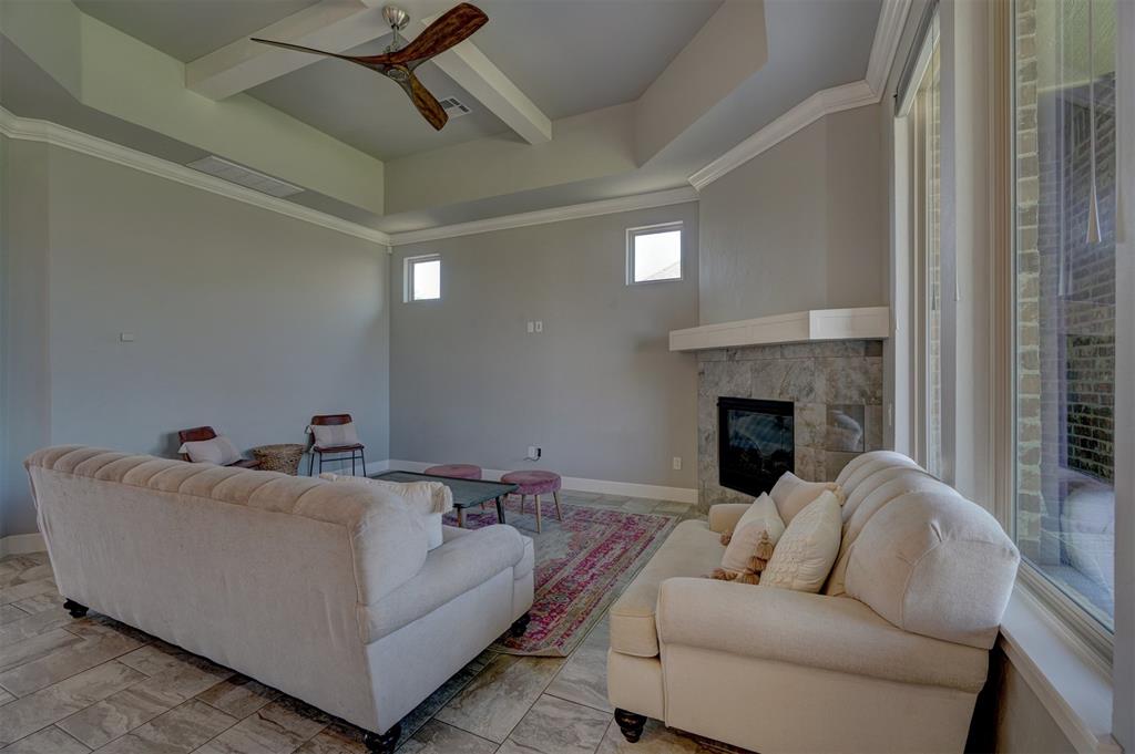18836 Rolling Hill Way Property Photo 10