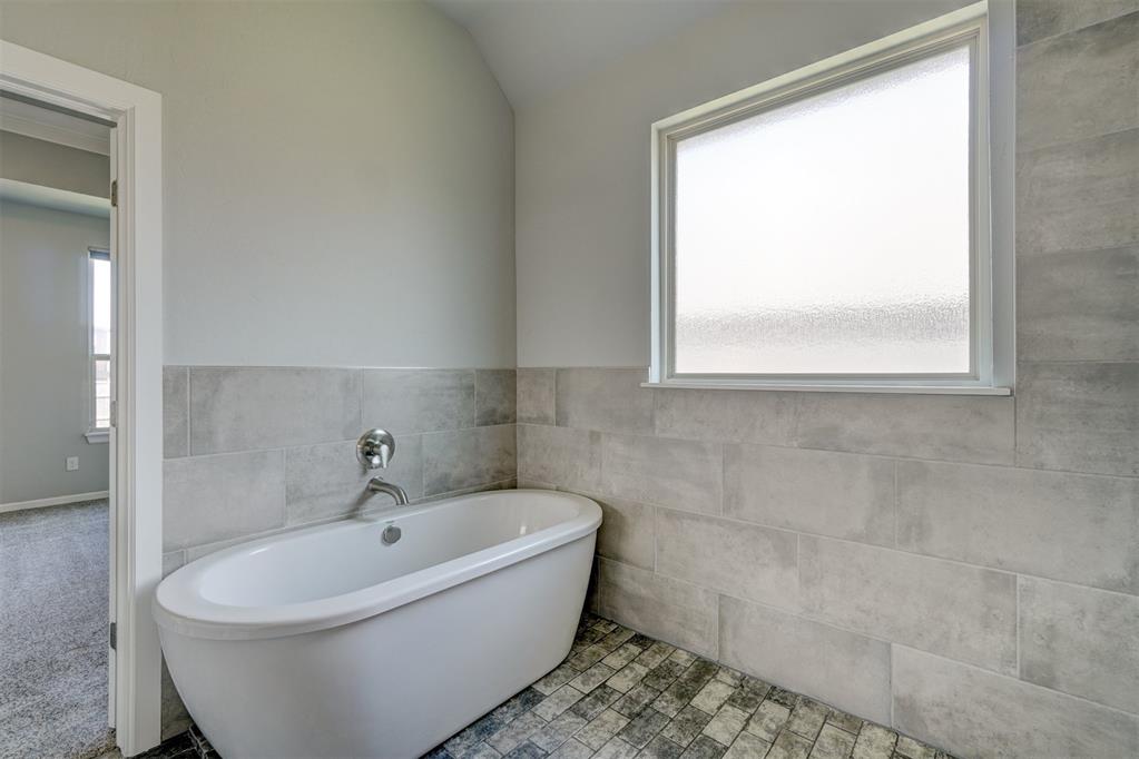18836 Rolling Hill Way Property Photo 25