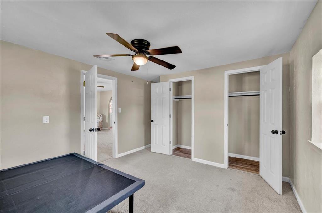 211 E 2nd Street Property Photo 16