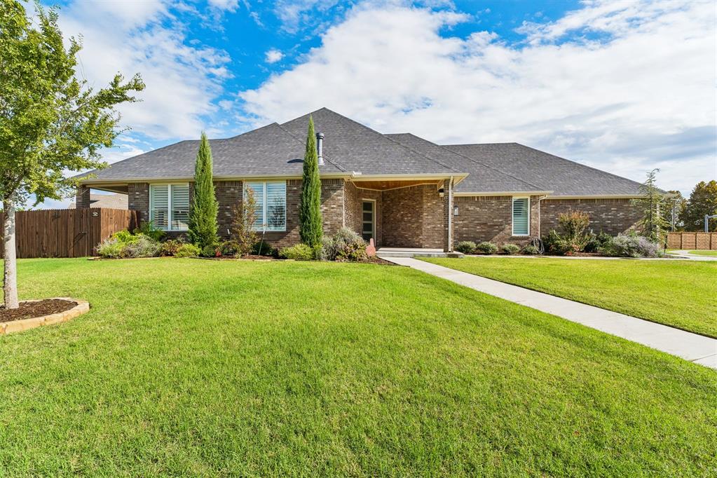 15108 Fountain Creek Lane Property Photo 2