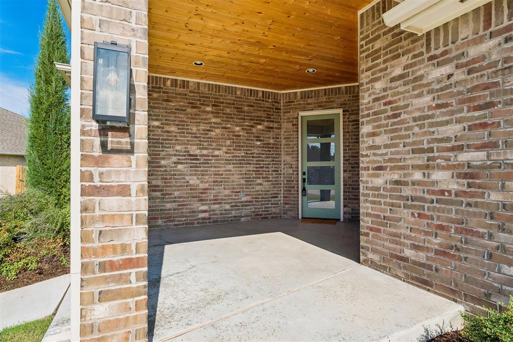 15108 Fountain Creek Lane Property Photo 4