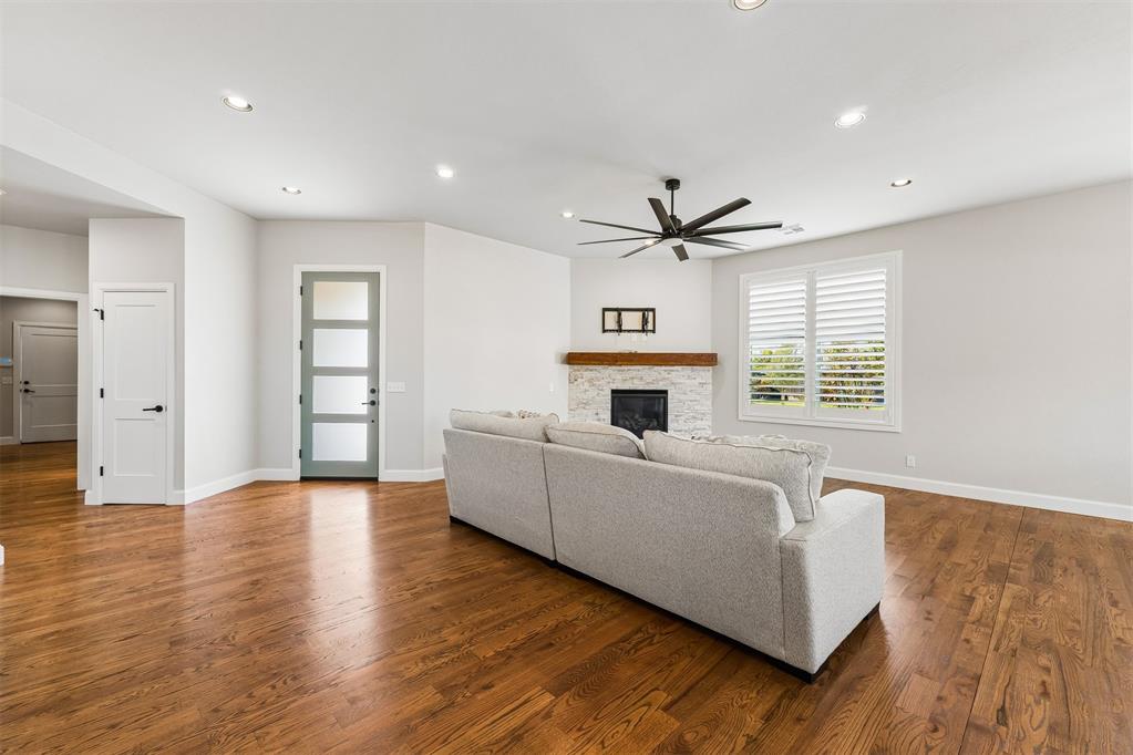 15108 Fountain Creek Lane Property Photo 7