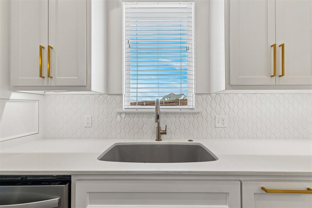 15108 Fountain Creek Lane Property Photo 19