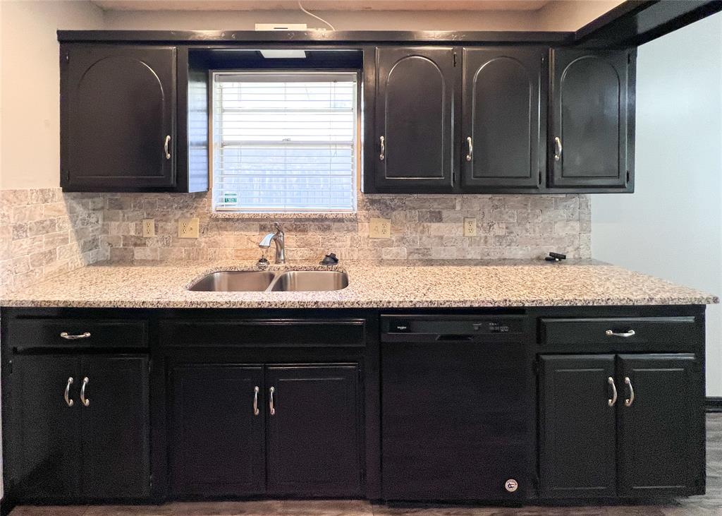 3821 Meadow Lane Property Photo 7
