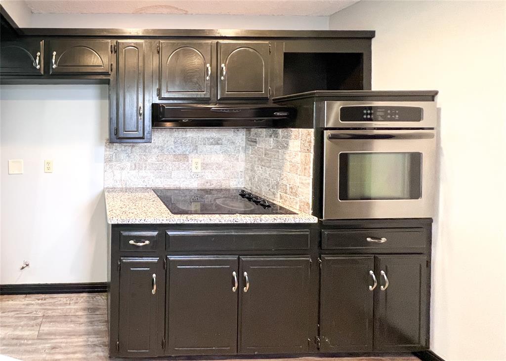 3821 Meadow Lane Property Photo 8