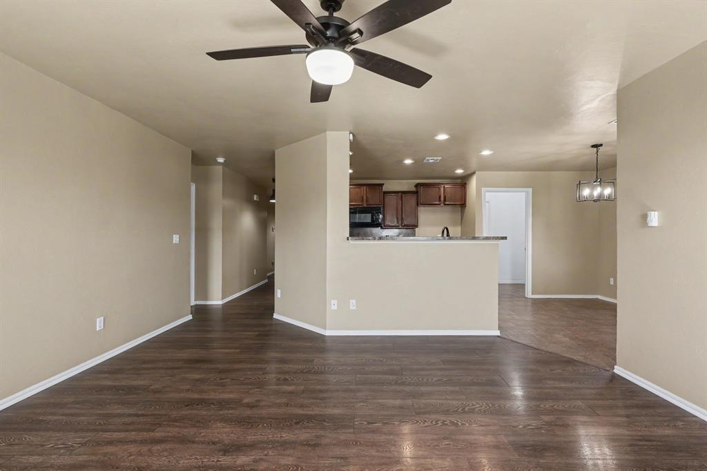 824 Crown Heights Lane Property Photo 6
