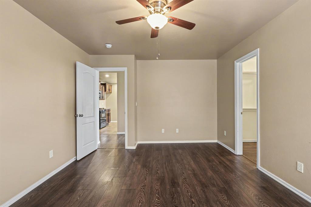 824 Crown Heights Lane Property Photo 13