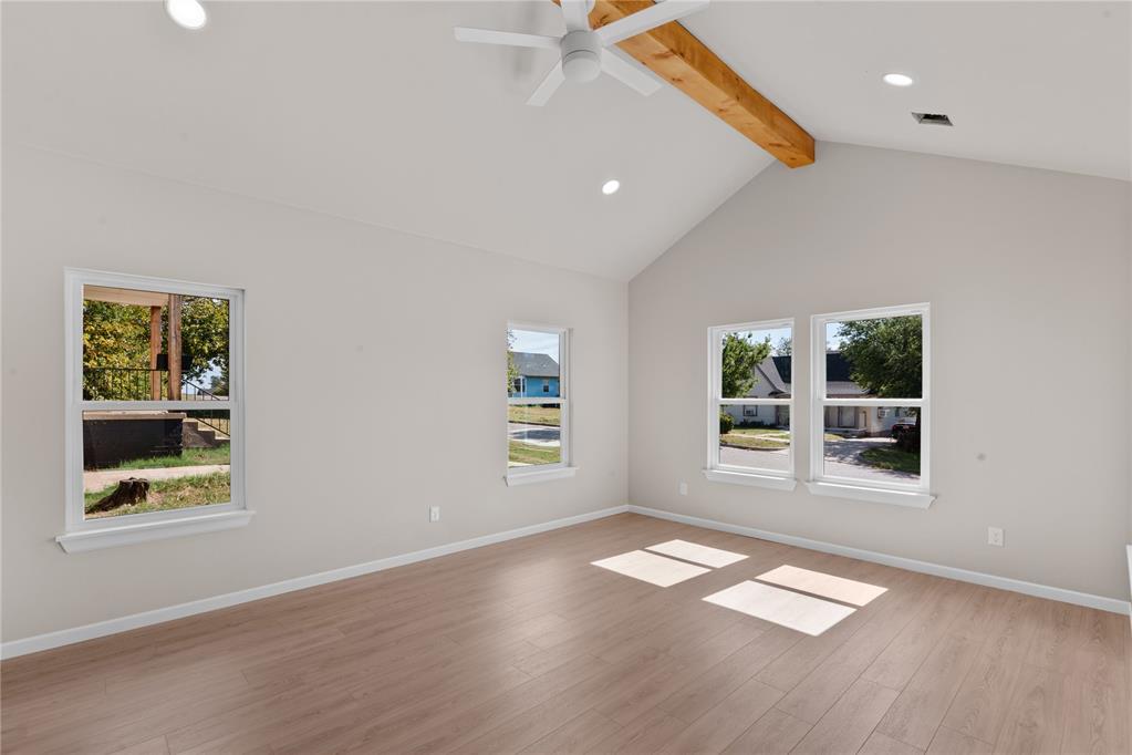 1437 Ne 9th Street Property Photo 8