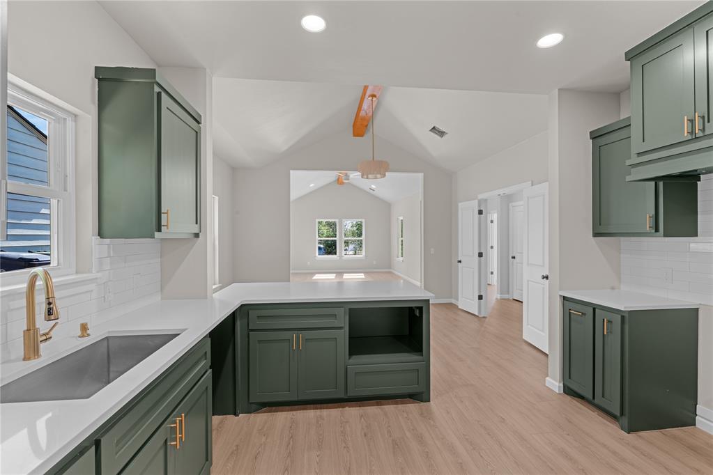 1437 Ne 9th Street Property Photo 16