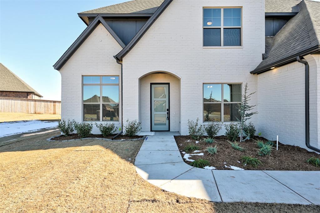 1224 Collis Court Property Photo 3