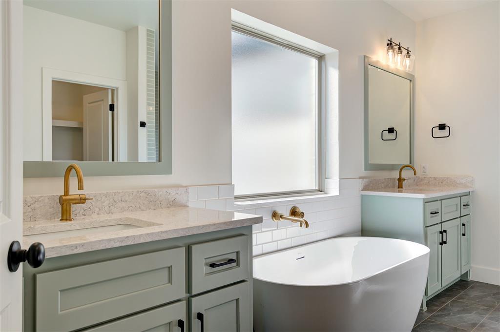 1224 Collis Court Property Photo 22