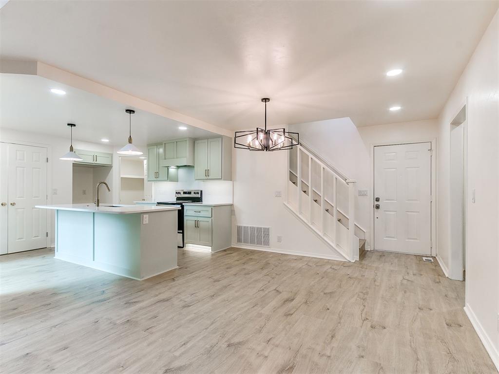 15 Coventry Court Property Photo 5
