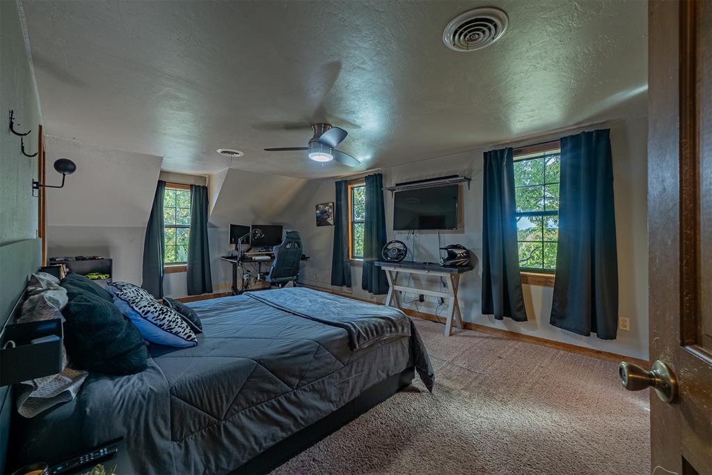 6315 River Oaks Road Property Photo 6