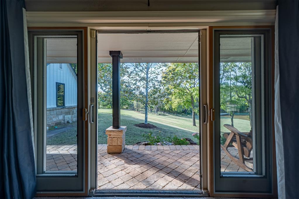 6315 River Oaks Road Property Photo 11