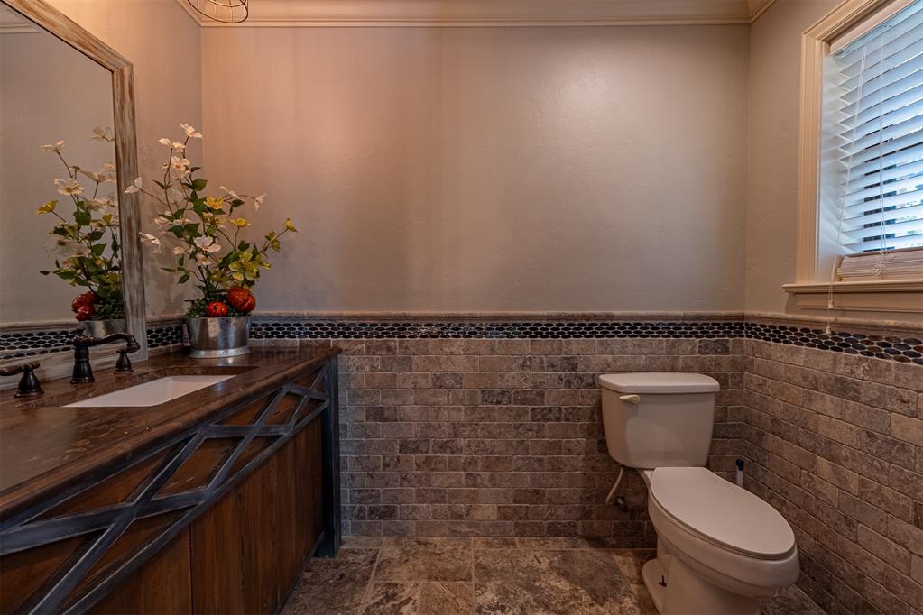 6315 River Oaks Road Property Photo 18