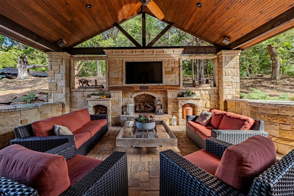 6315 River Oaks Road Property Photo 23