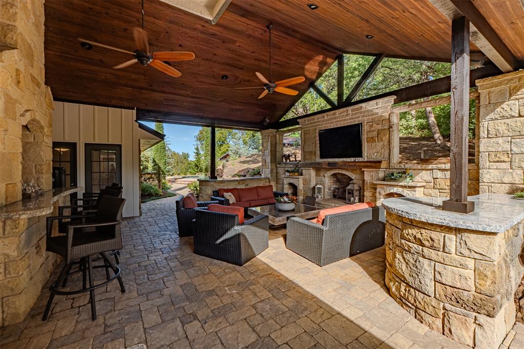 6315 River Oaks Road Property Photo 42