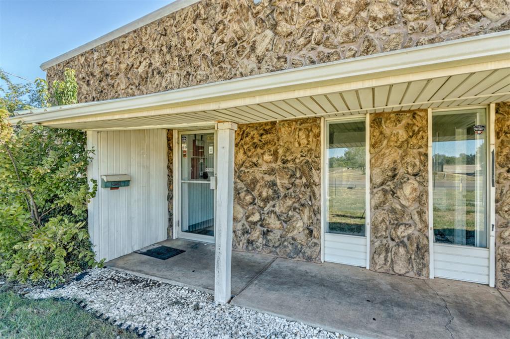 9228 N Rockwell Property Photo 26
