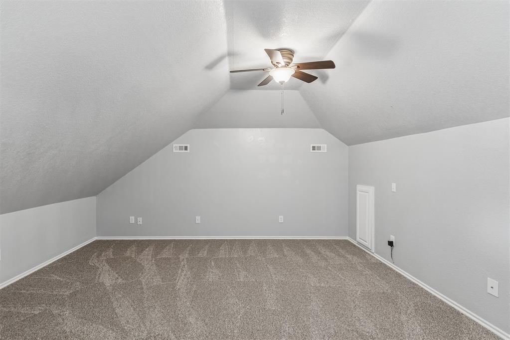 6704 Nw 131st Street Property Photo 36