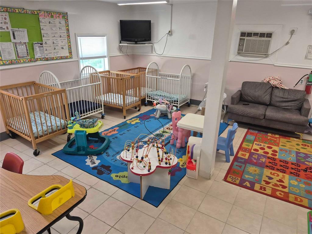 617 Nw 88th Street Property Photo 5
