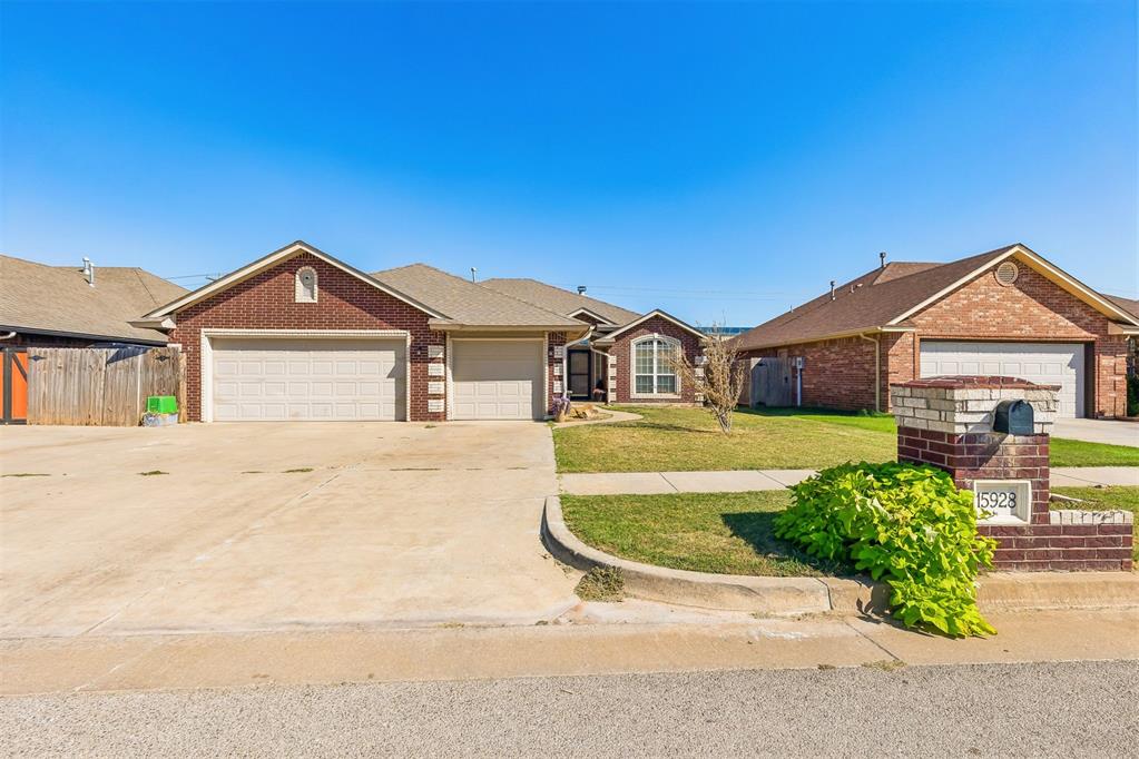 15928 Vicki Drive Property Photo 1