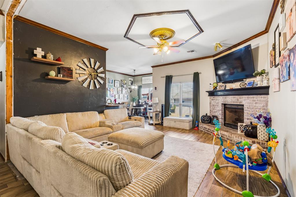 15928 Vicki Drive Property Photo 4