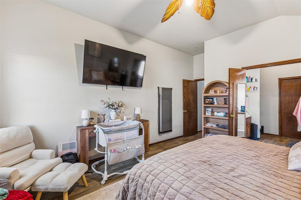 15928 Vicki Drive Property Photo 16