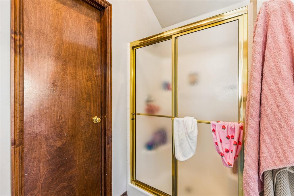 15928 Vicki Drive Property Photo 20