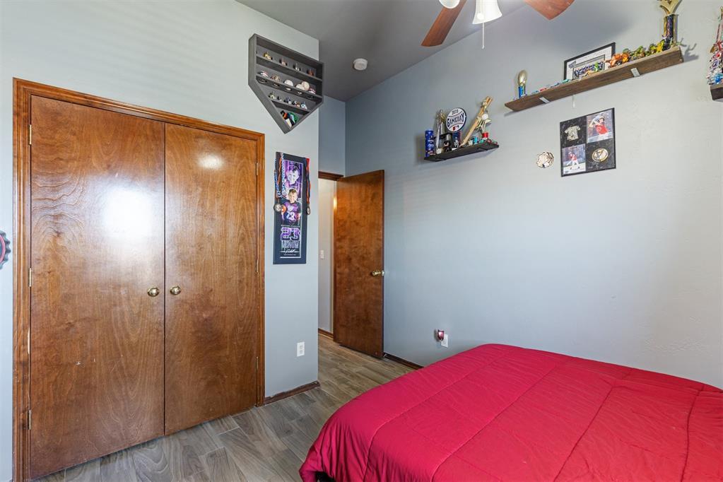 15928 Vicki Drive Property Photo 25
