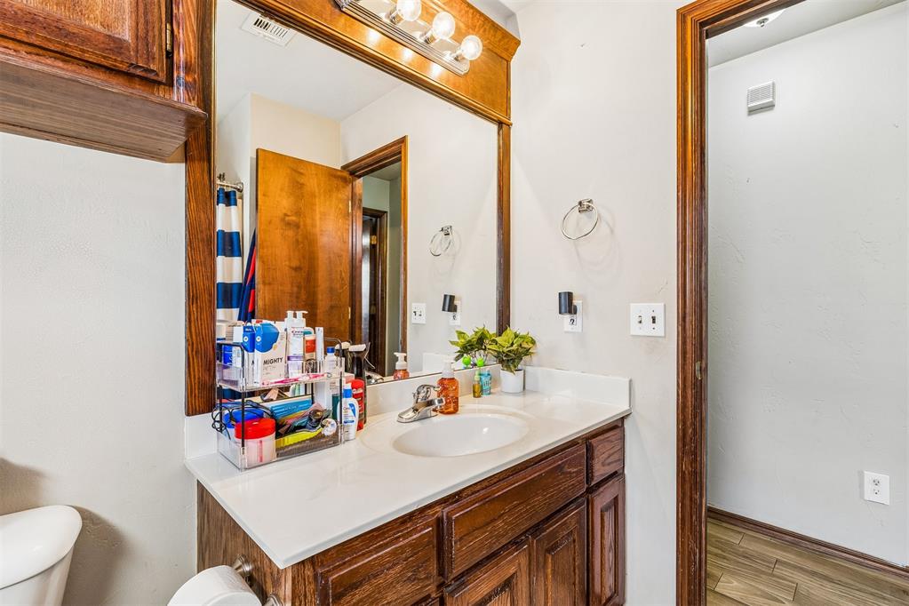 15928 Vicki Drive Property Photo 27