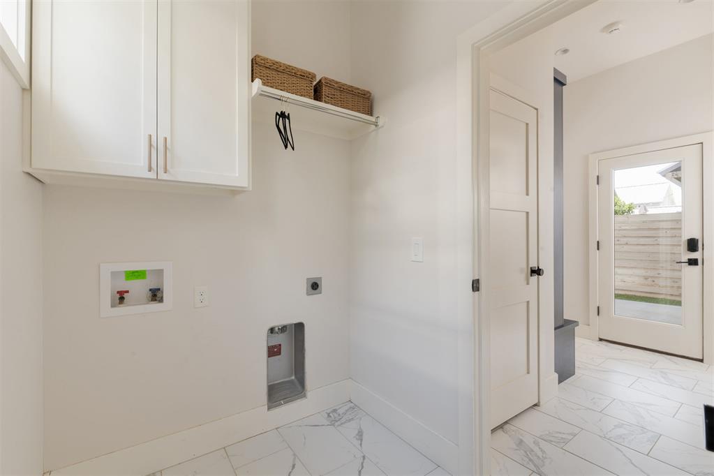 1712 Runway Boulevard Property Photo 24