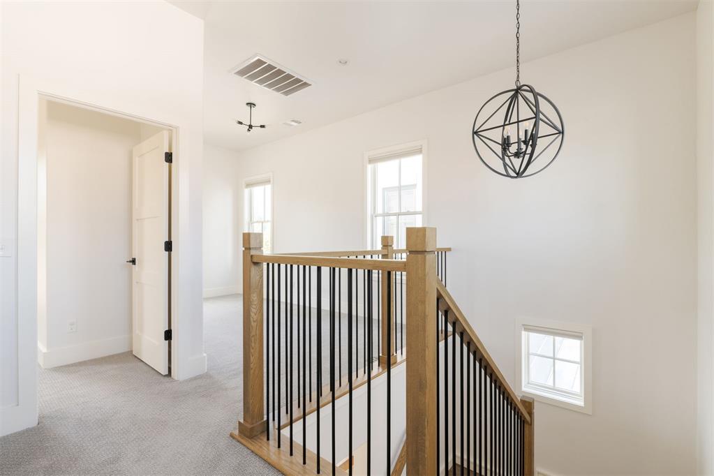 1712 Runway Boulevard Property Photo 32