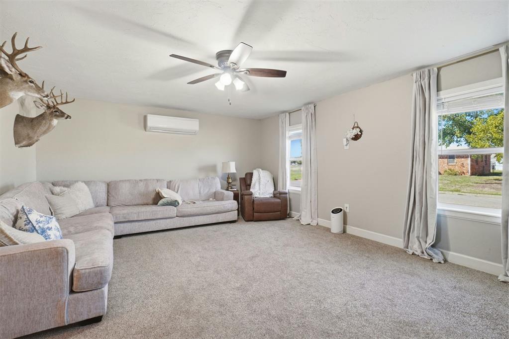 1608 Wilson Street Property Photo 10