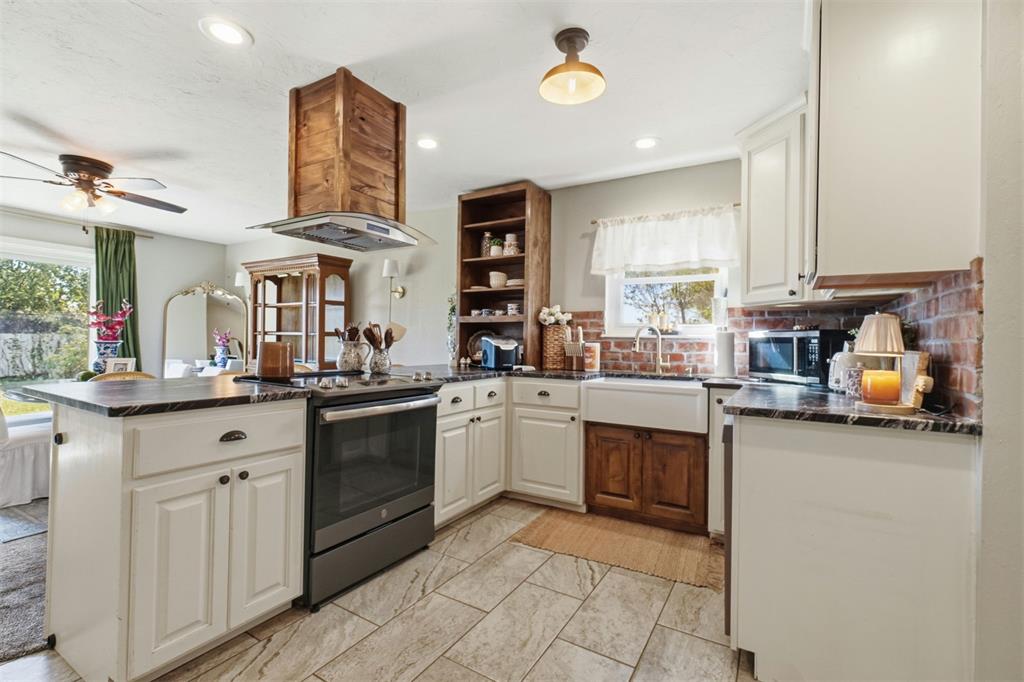 1608 Wilson Street Property Photo 16