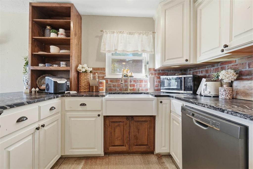 1608 Wilson Street Property Photo 19