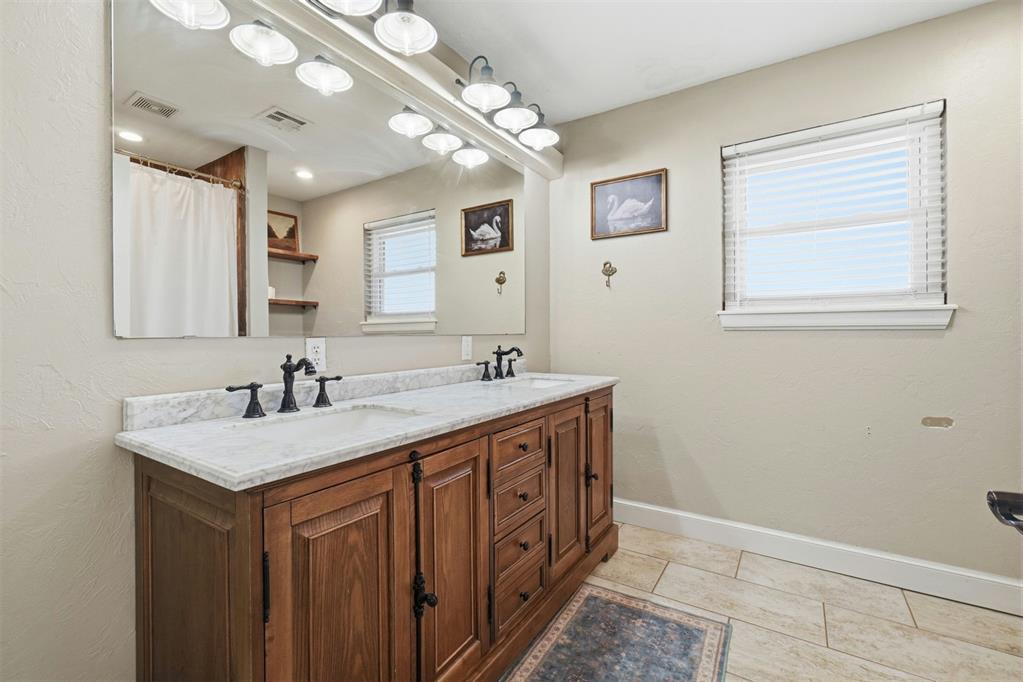 1608 Wilson Street Property Photo 34