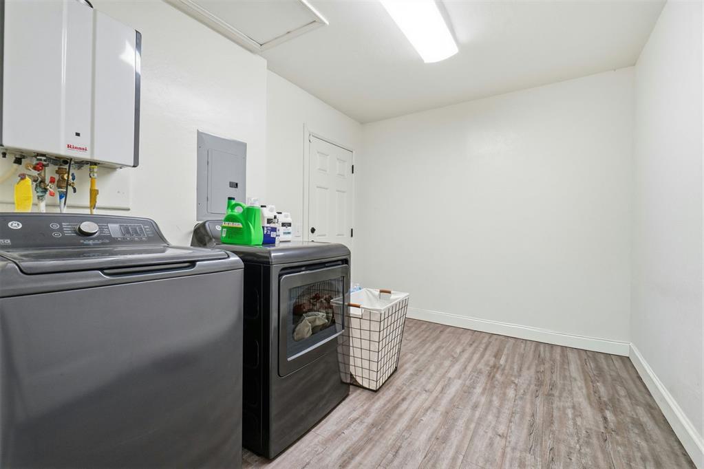 1608 Wilson Street Property Photo 40