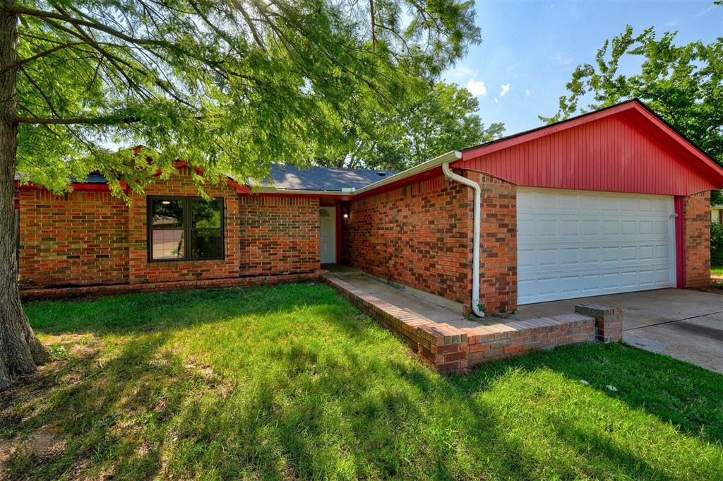 11601 Matthews Avenue Property Photo 1