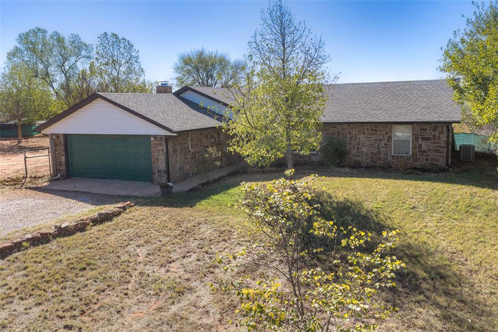 2321 County Road 1268 Property Photo 1
