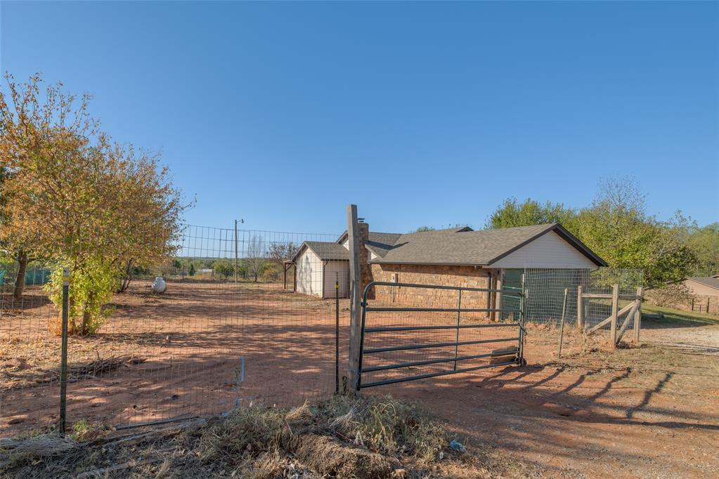 2321 County Road 1268 Property Photo 43